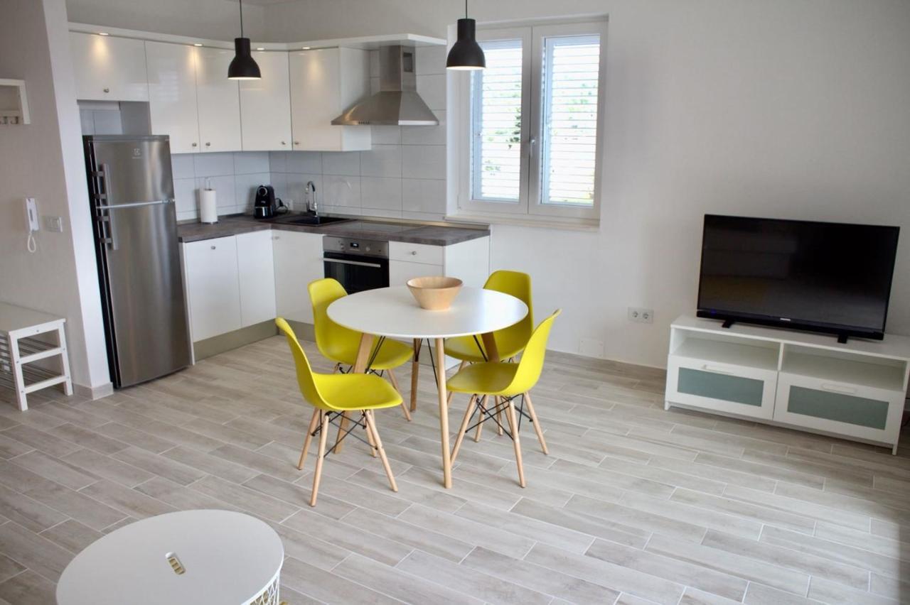Olive Place Tisno