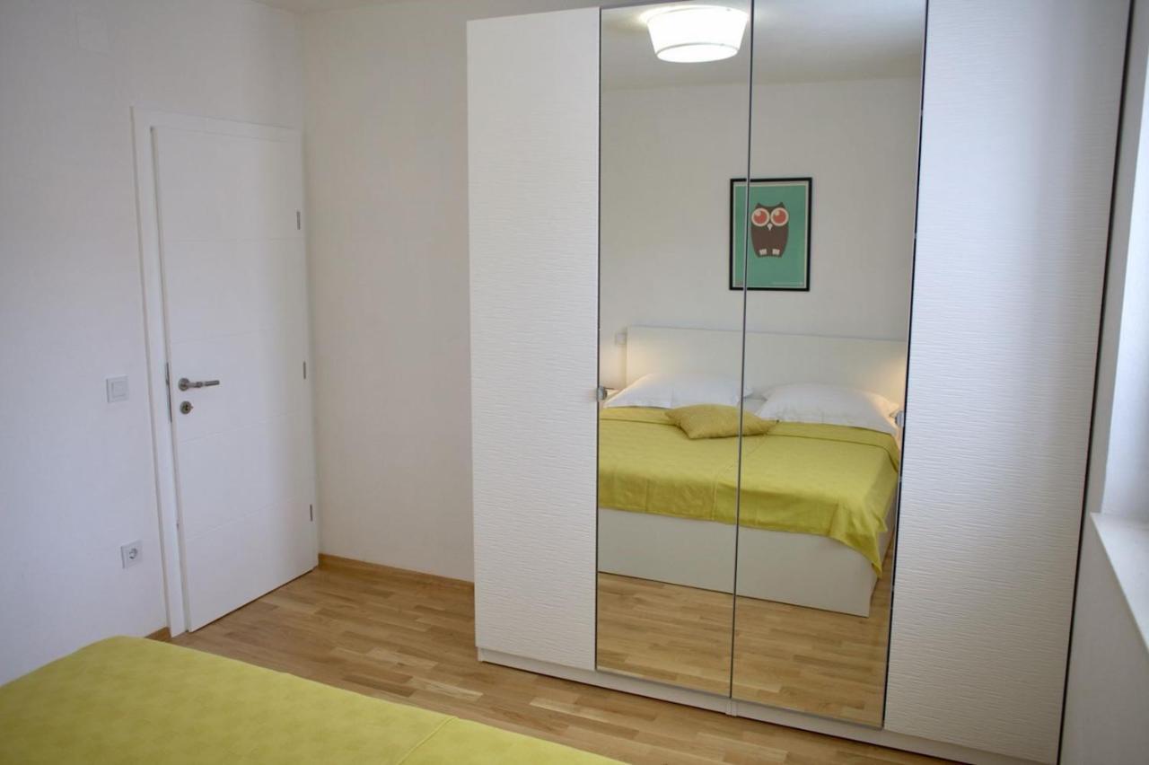 Olive Place Apartmán Tisno