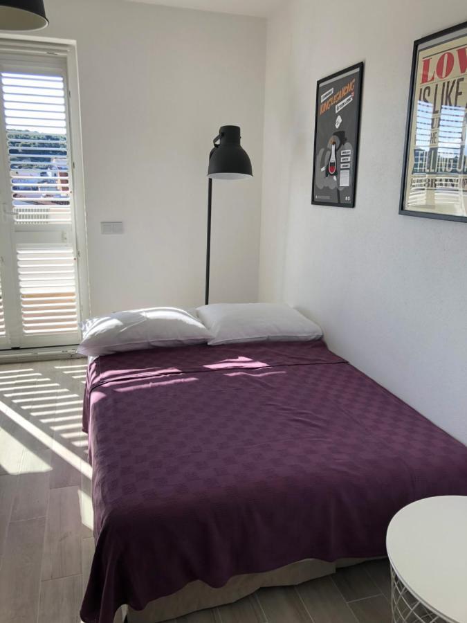 Olive Place Apartment *